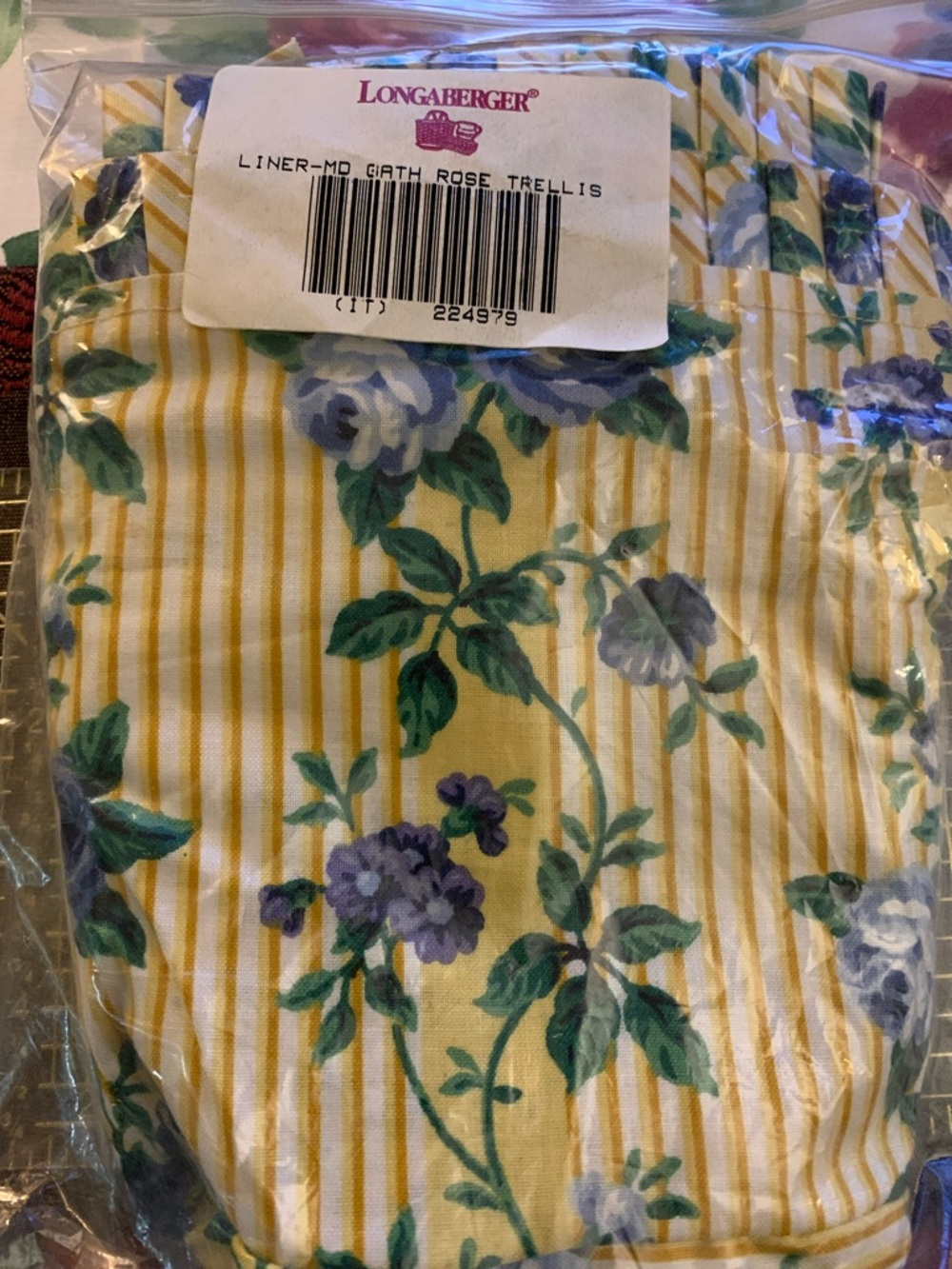 Longaberger Medium Gathering Basket Fabric Liner in Rose Trellis